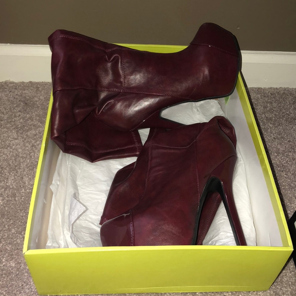 COPY - Paper Fox by Shoedazzle knee high boots